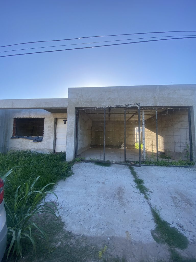 ¡SE VENDE CASA EN CONSTRUCCIÓN!